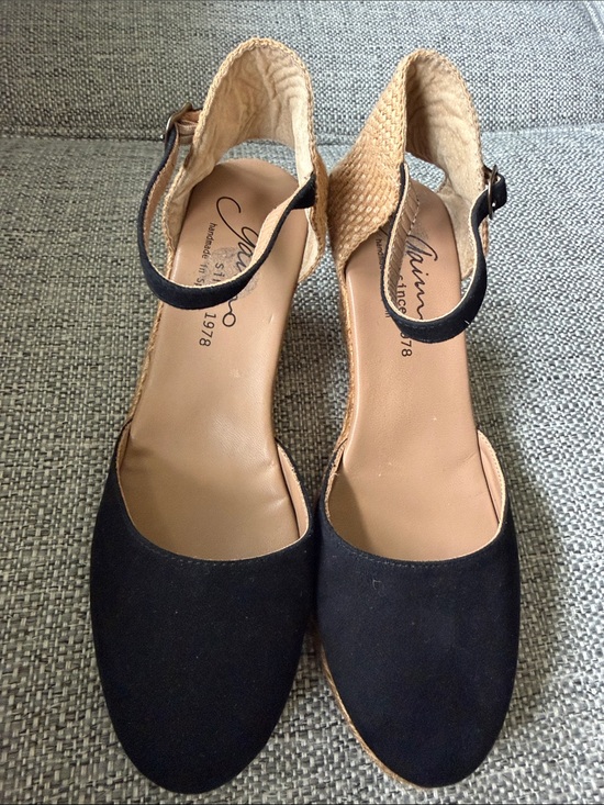 Gaimo Shoes - NEW Gaimo Spain Black Suede Ankle Strap
Espadrille Wedges Boho Chic US 10 /EU 41